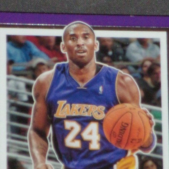 2017-18 Panini Contenders Kobe Bryant Los Angeles Lakers Blue Jersey #31 - Picture 2 of 11
